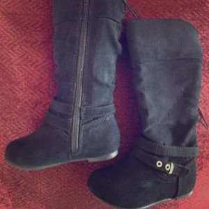 Girl’s Size 5 New Boots